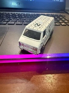 Hot Wheels 70er Chevy Van Letters N weiß lose - Bild 1 von 5