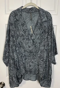 By Anthropologie Dylon Women’s Blouse Plus Size 2X Gray Floral Scroll NWT - Picture 1 of 13