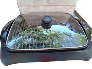 West Bend 6111 Electric Grill - Picture 1 of 2