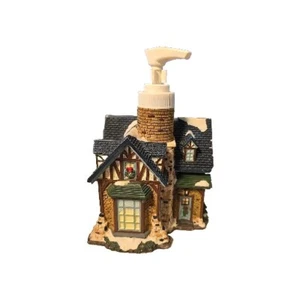 Weihnachtsdorf Viktorianisches Haus Handseife Lotion Spender Pumpgriff Kranz - Bild 1 von 5
