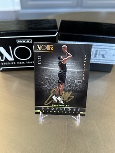 2022-23 Panini Noir Evan Mobley Spotlight Signature Auto /49 Gold Ink Cavaliers