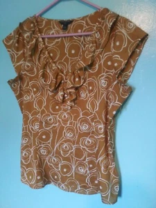 BANANA REPUBLIC womens ruffled sleeveless lightweight top! Size PL - Picture 1 of 3