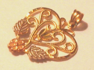 Vintage neu massiv 14k zweifarbig Gold Diamantschliff Schnörkelarbeit HERZ Anhänger 1,45g - Bild 1 von 5