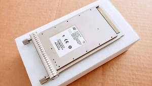 Module émetteur-récepteur Cisco CFP-100G-LR4 d'origine 10-2549-02 - Photo 1/3