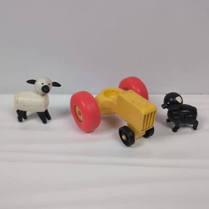 Fisher Price Play Family Farm 915 Pig Sheep Tractor Lot Replacement - Picture 1 of 13