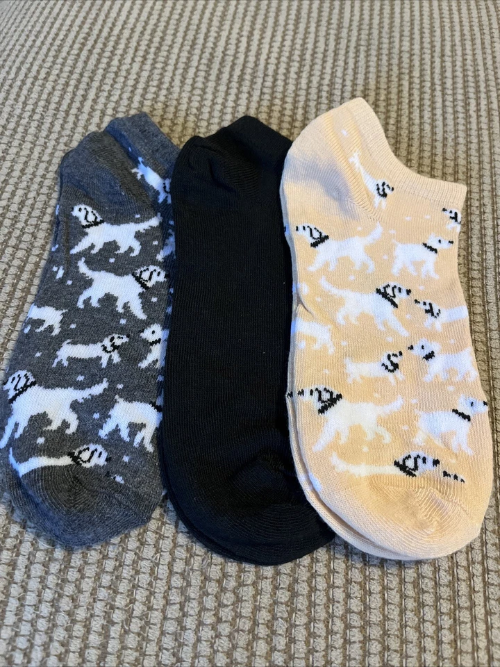 Juego de tres calcetines decorativos para mujer talla 4-10 totalmente nuevos Foto 1 de 1