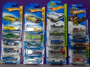 Lote de 20 Hot Wheels cardados de una colección curada de un patrimonio lote número J42 - Imagen 1 de 6