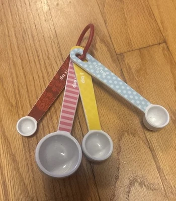 Cake Boss Measuring Spoons Rare Kitchen Tools Whimsical Decor - Image 1 of 3
