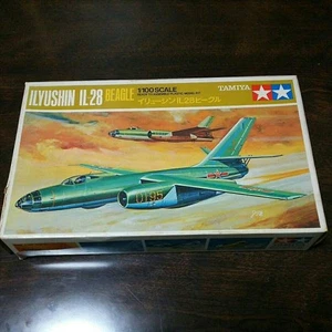 TAMIYA 1/100 Ilyushin Il-28 Beagle - Foto 1 di 3