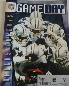 MINNESOTA VIKINGS SEPTEMBER 17, 1995 GAMEDAY MAGAZINE - Picture 1 of 3