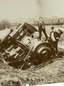 1903 RPPC Train Derailment In Schenectady, Illinois Due To Flooding Train In Mud - Picture 1 of 3