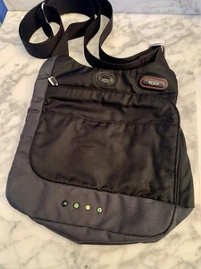 Bolso Bandolera Tumi Negro 5132D Unisex de Hombro - Imagen 1 de 15