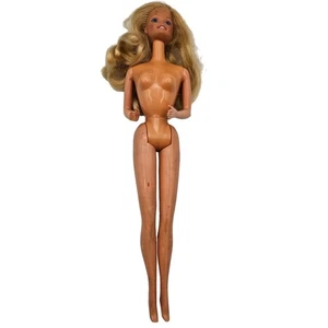 Vintage 1985 Mattel Barbie Doll Blonde Hair Blue Eyes Bent Arms - Picture 1 of 4