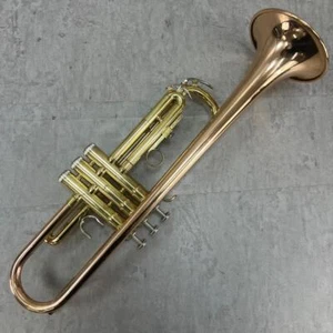 YAMAHA YTR-3320 Trumpet - Picture 1 of 8