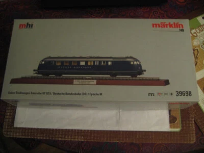 Marklin HO 39698 Cl VT92.5 Salon Powered Rail Car MHI 2024 Meeting - NIB - Image 1 of 4