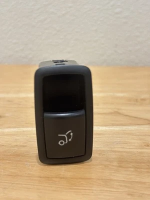 06-13 Mercedes X164 GL350 ML350 Left Side Trunk Lid Gate Release Lock Switch OEM - Image 1 of 4