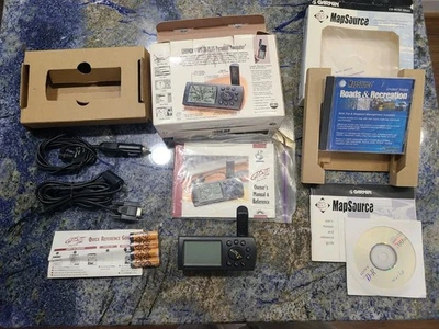 Garmin GPS V 5 Personal Navigator Handheld Hiking GPS Navigation W/extra Antenna - Image 1 of 4