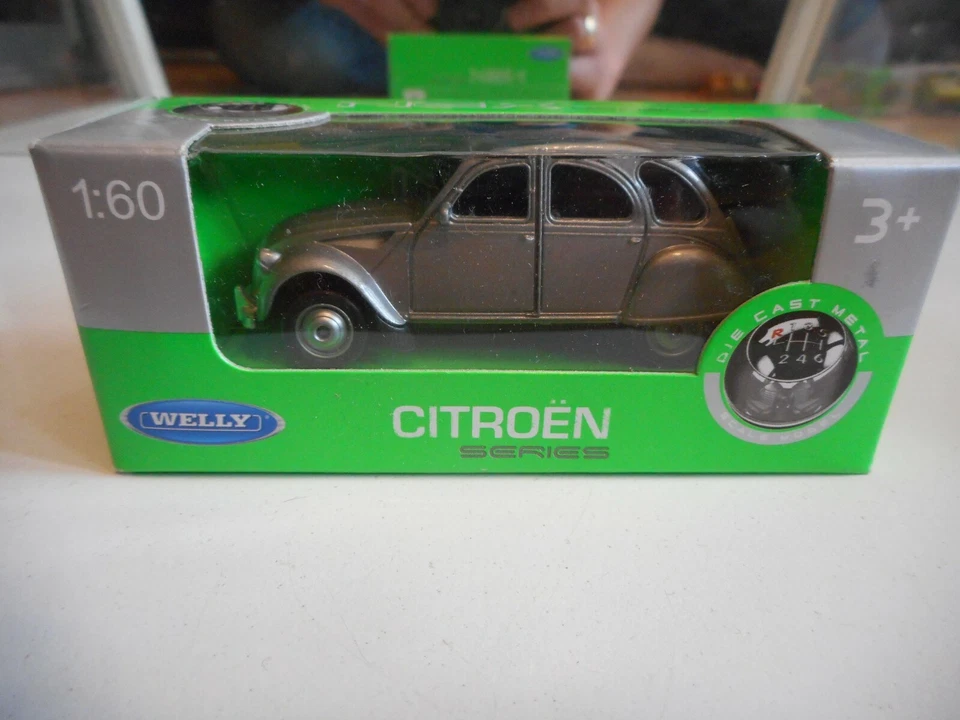 Welly Citroen 2CV6 en Gris au 1:60 en Boîte - Photo 1/1