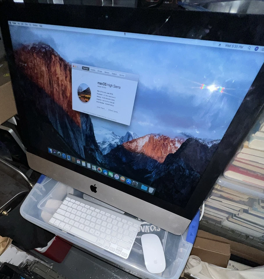 Apple 21.5 inch iMac Slim Desktop 2013 | Quad Core i5 2.7GHz | 1TB SSD | 8GB RAM - Image 1 of 4