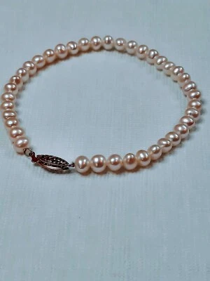 Vtg. JCM Jacmel 10K Yellow Gold Pearl Bracelet 7" / Gold Fish Hook Clasp Womens - Image 1 of 3