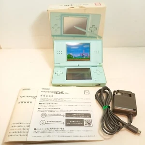 Nintendo DS Lite Spielkonsole Farbe Eisblau mit Box Anleitung Ladegerät NTSC-J - Bild 1 von 12