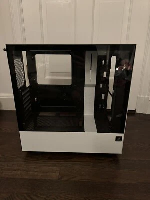 NZXT H510 Compact ATX Mid-Tower PC Gaming Case - White/Black - Image 1 of 4