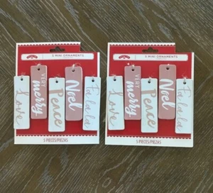 Juego de 2 Juegos de Adornos MINI ETIQUETA ROSA 5ct Paz Noel 1/8"ea. - Imagen 1 de 4