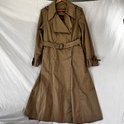 Gabardina vintage para mujer mediana beige zorro dirigida por pequeños zorros Yugoslavia internacional Foto 1 de 4