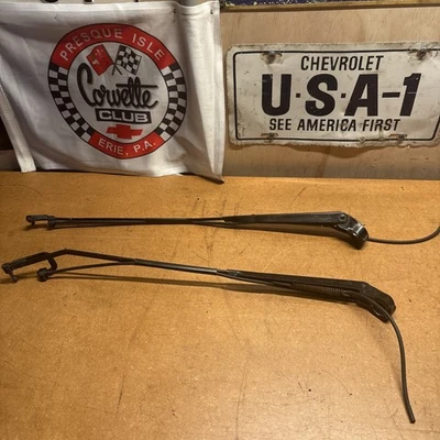 74-82 C3 Corvette Original Windshield Wiper Arm LH & RH Pair w/Squirters OEM - Image 1 of 4