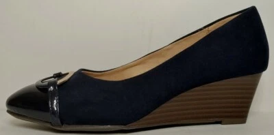 ¡¡NUEVO!! Tacones de cuña Gloria Vanderbilt azul marino de 2" talla 7,5 M EE. UU. 37,5 MEUR Foto 1 de 3
