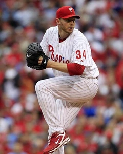 Roy Halladay Pitching on Mound Philadelphia Phillies 8x10 MLB Baseball Photo - Picture 1 of 1