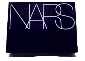 NARS lichtreflektierendes gepresstes Pulver zur Einstellung 0,10 oz 3 g durchscheinender Kristall - Bild 1 von 3