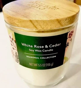 100% Soy Wax Candle White Rose & Cedar 5.5 oz - Picture 1 of 2