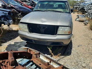 Radiator Fits 96-05 BLAZER S10/JIMMY S15 197956 - Picture 1 of 12