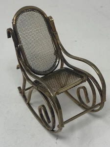 Sedia a dondolo vintage ottone casa delle bambole arredamento stile Thonet rete metallica - Foto 1 di 12