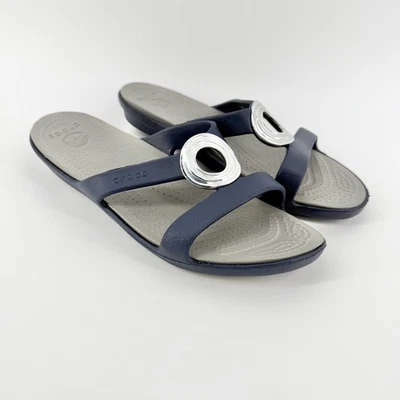 Sandalias Crocs Sanrah Hammered Circle Slide Talla 10 Azul Marino/Carbón Calce Relajado Foto 1 de 4