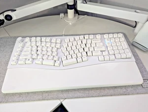 Keychron Q13 Pro Wireless Mechanical Keyboard–Shell White, K Pro Brown Switches - Bild 1 von 2