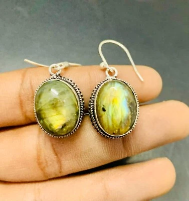 Labradorite Gemstone 925 Sterling Silver Handmade Earring Jewelry Gift For Love - Image 1 of 2