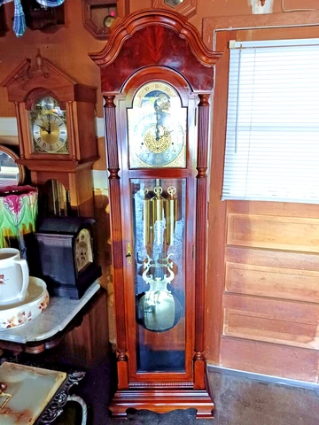Charles R. Sligh 2003 Mahogany Grandfather Clock - Mint w/Burl Wood 81-1/2" Tall Cover