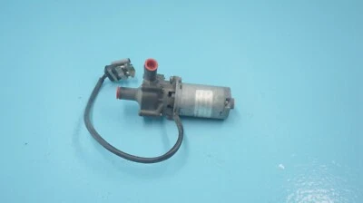 MERCEDES--BENZ R107 380SL 560SL W126 560SEC, BOMBA DE AGUA AUXILIAR, OEM, Foto 1 de 4