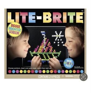 Lite Brite Ultimate Classic with 6 Template's and 200 Colored Pegs 