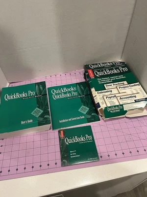 Quicken QUICKBOOKS PRO VERSION 5.0 User's Guide FOR WINDOWS 95 + CD BIG BOX - Image 1 of 4