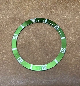 Genuine Rolex Green Submariner Ref. 16610LV Bezel Insert 100% authentic - Picture 1 of 4
