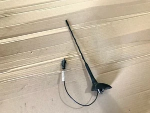 VAUXHALL ASTRA J MK6 GENUINE AERIAL ROOF ANTENNA 13331944 - Picture 1 of 1
