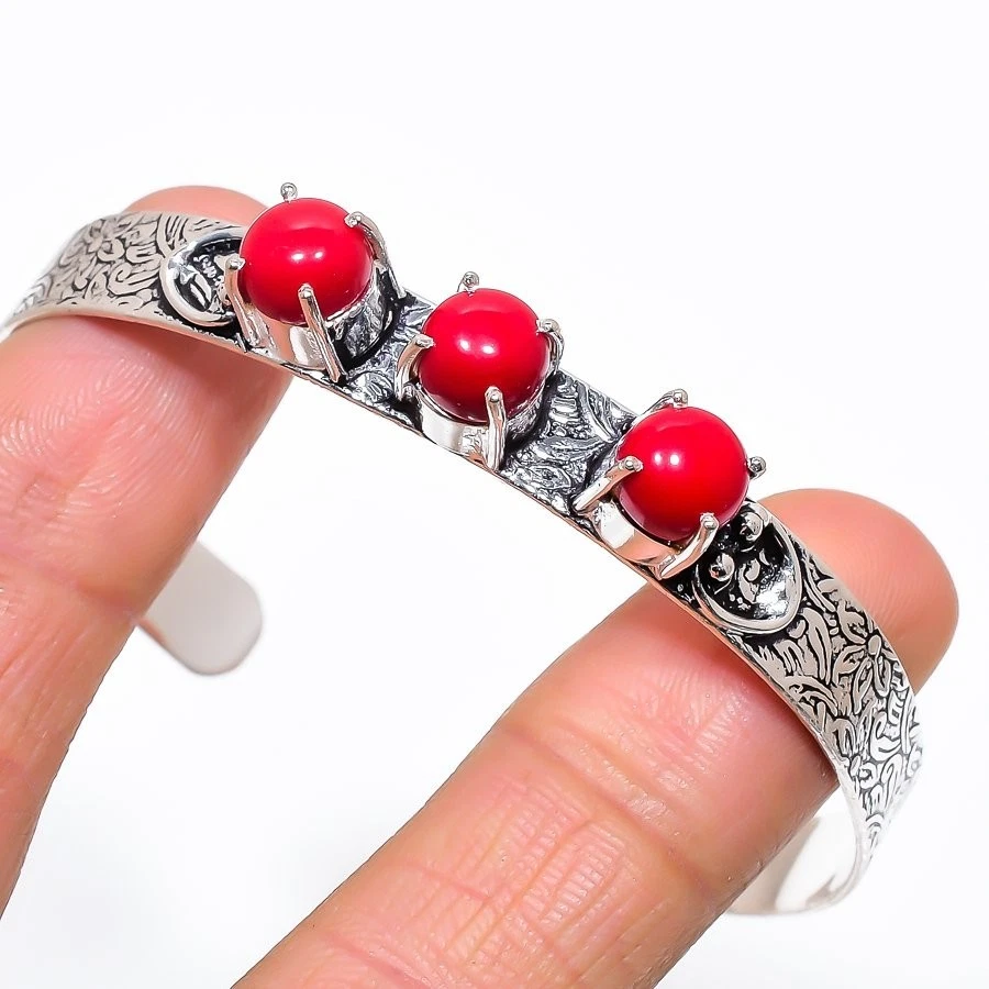 Brazalete ajustable de plata de ley 925 hecha a mano con piedras preciosas de coral rojo Foto 1 de 1