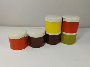 70er Jahre Vintage Ernte Farben Tupperware Stapel Gewürzstreuer 6er Set und Deckel - Bild 1 von 9