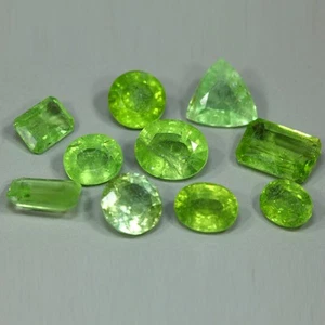 24.00 Cts_Loose Gemstone_100 % Natural Unheated Green Peridot_Pakistan - Foto 1 di 3