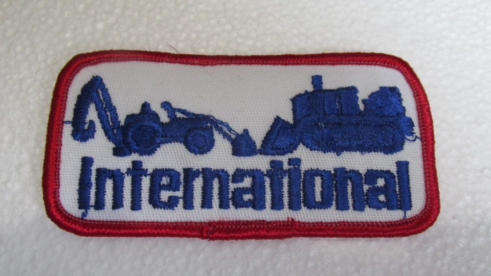 Vintage  INTERNATIONAL  DOZER/ BACKHOE EMBROIDERED PATCH - Image 1 of 1