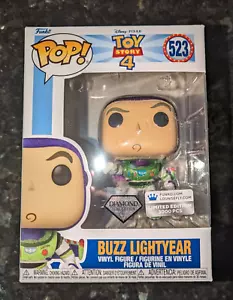 Funko POP! 523 Diamond Buzz Lightyear 3000 Stck. LE in der Hand mit Schutz - Bild 1 von 12