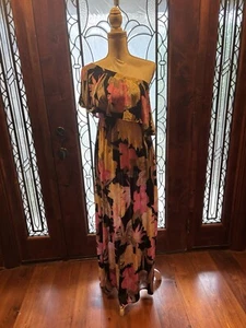 CY Fashion Maxi Dress Medium NWT - Picture 1 of 5